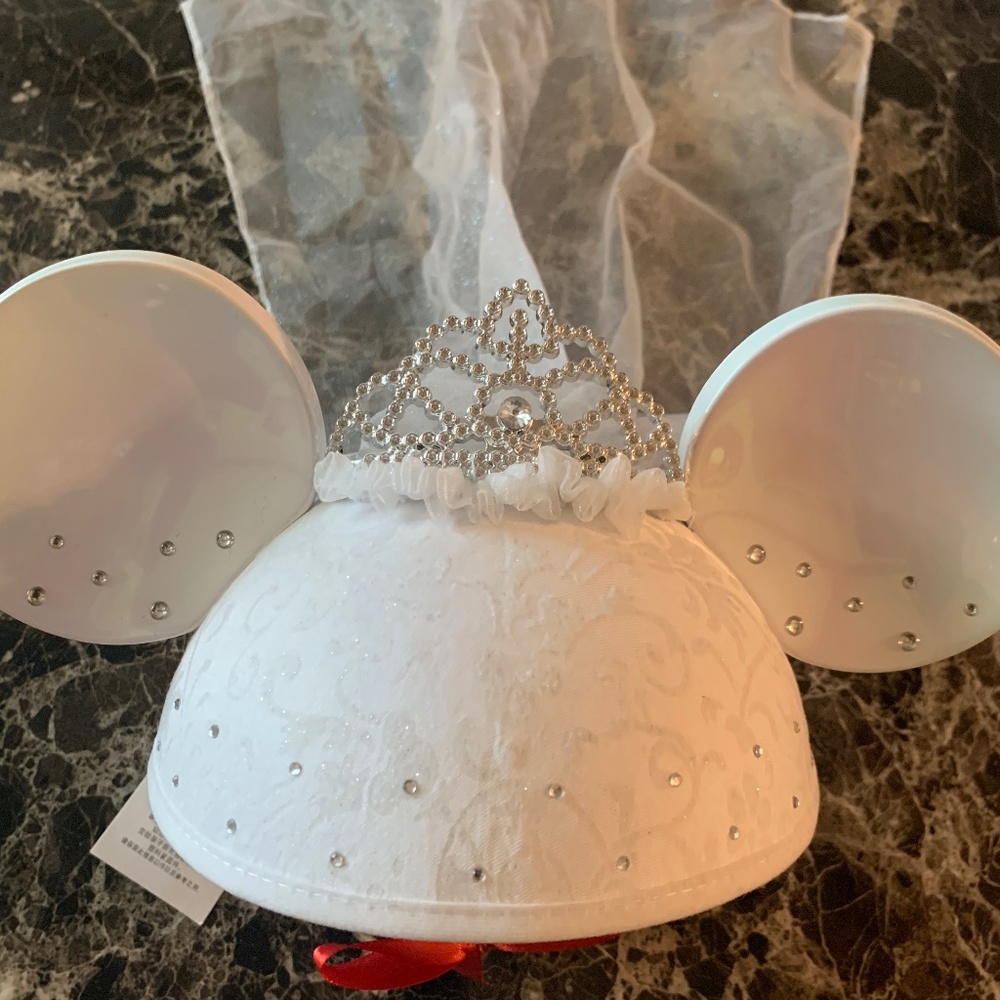 MINNI MOUSE BRIDE HAT NWT